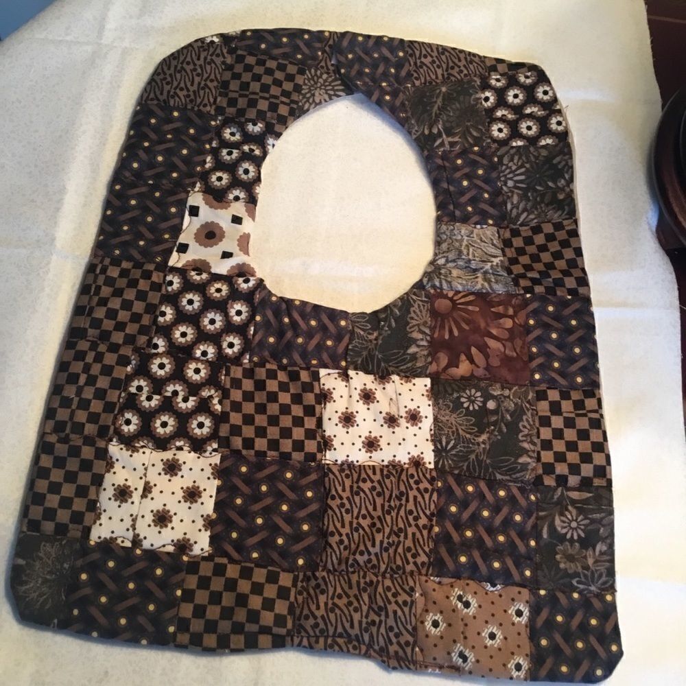 3/$25Β or $12 ea. NWT Handmade QuiltedβReversibleβBabyβBib.